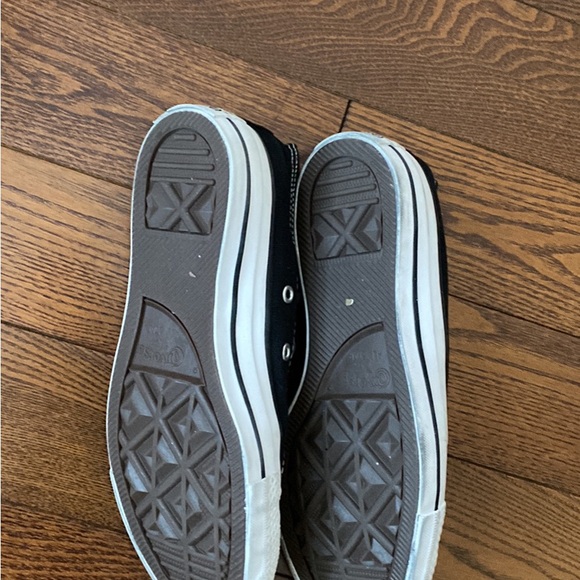 Converse - Picture 3 of 4